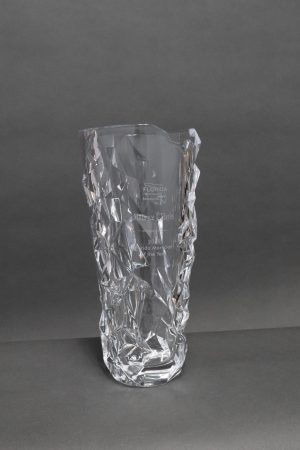 13  Crystal Chunky Iceberg Vase 01 scaled